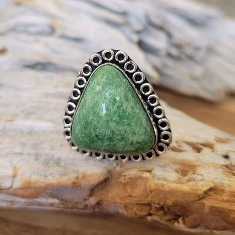 Green Aventurine Stone Ring - Size 6.5
